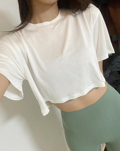 SWEAT WEATHER CROP T